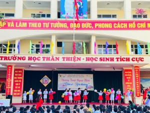 TRƯỜNG TIỂU HỌC CAO XANH TỔ CHỨC HOẠT ĐỘNG NGOẠI KHOÁ - CHỦ ĐỀ “ CHIA SẺ - YÊU THƯƠNG" 